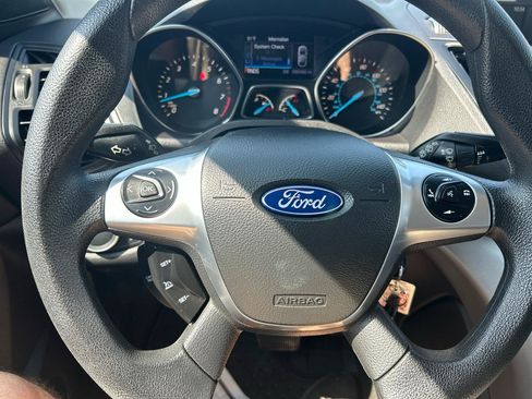 Used 2016 Ford Escape SE FWD image 22