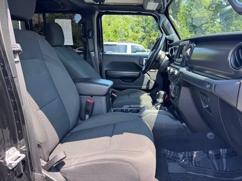 Used 2020 Jeep Gladiator Sport w/ Quick Order Package 24S AWD/4WD image 22