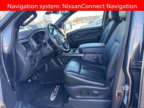 Used 2021 Nissan Titan PRO-4X w/ Pro-4x Convenience Package image 5