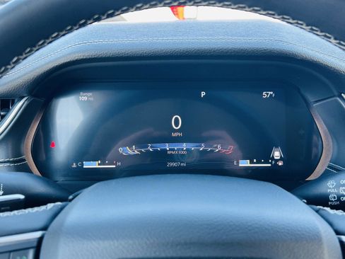 Used 2023 Jeep Grand Cherokee L Limited w/ Black Appearance Package image 22