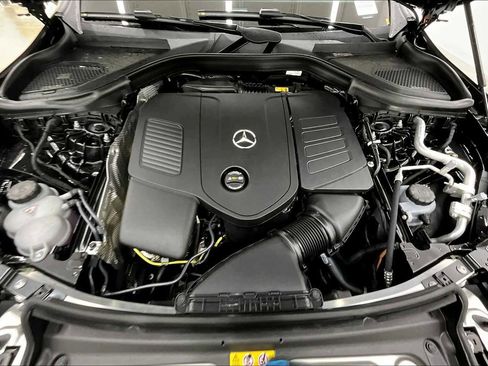 New 2025 Mercedes-Benz GLC 300 image 16