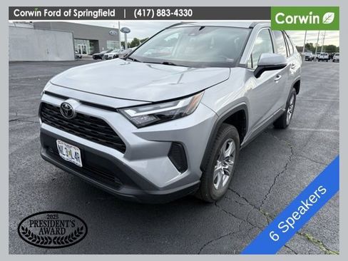 Used 2022 Toyota RAV4 XLE FWD image 1