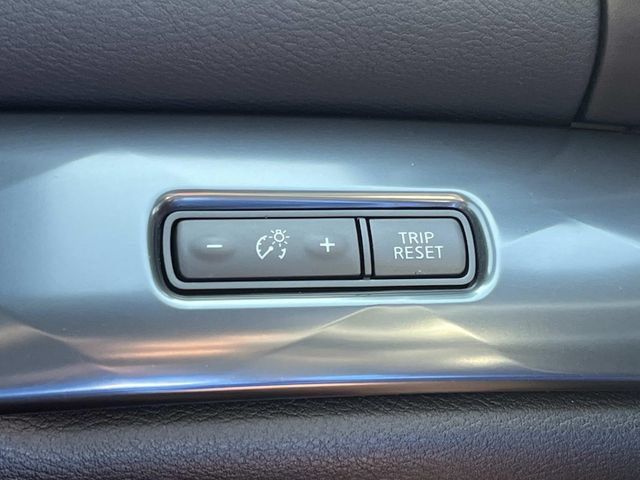 Used 2023 Nissan Maxima SR w/ Sport Mat Group FWD image 39