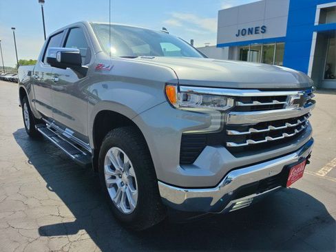 Used 2025 Chevrolet Silverado 1500 LTZ w/ LTZ Premium Package AWD/4WD image 7