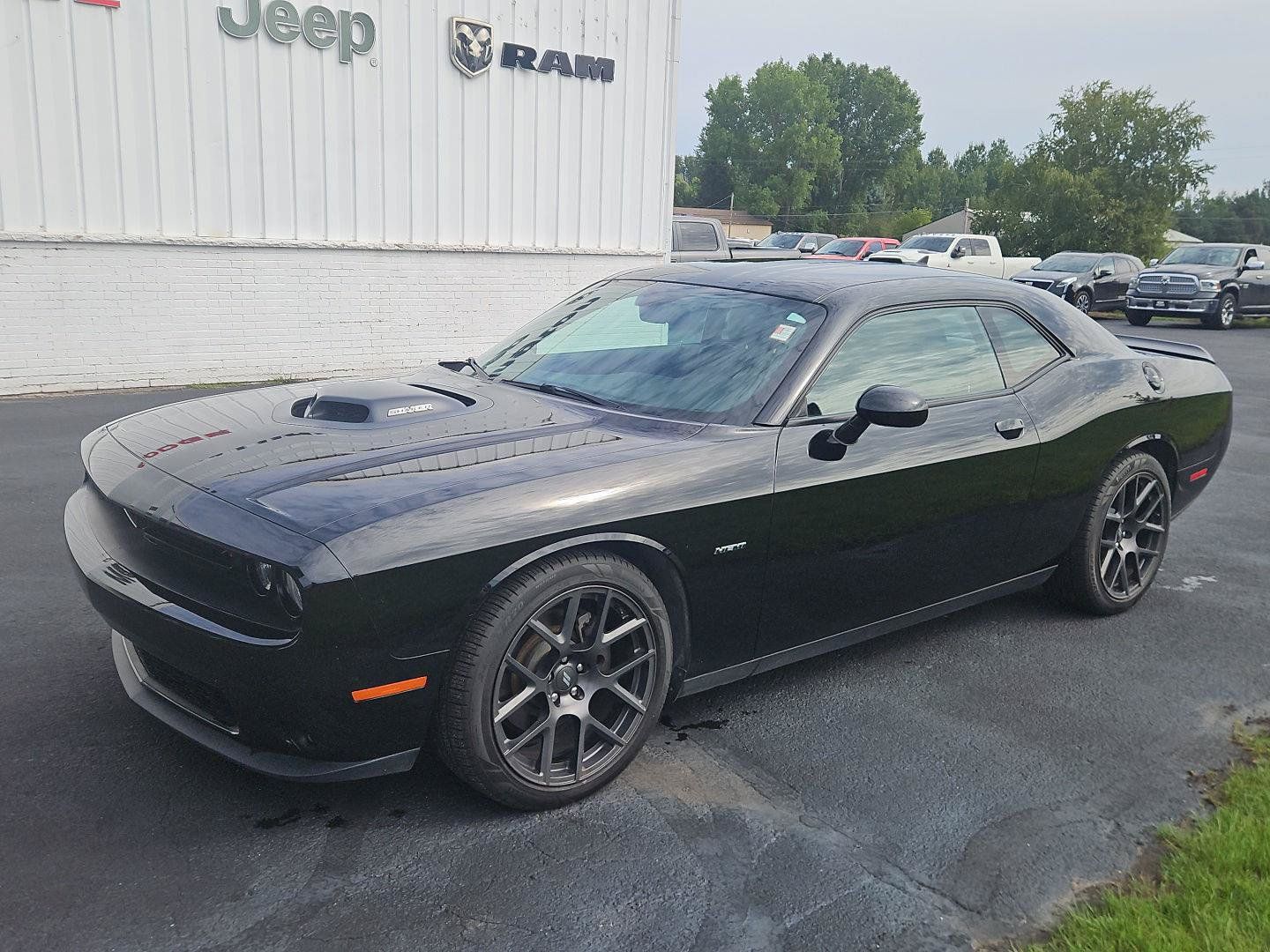 Used 2018 Dodge Challenger R/T Plus RWD image 1