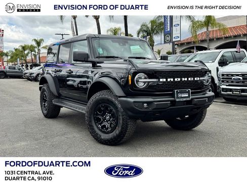 New 2026 Ford Bronco Outer Banks w/ Sasquatch Package AWD/4WD image 1