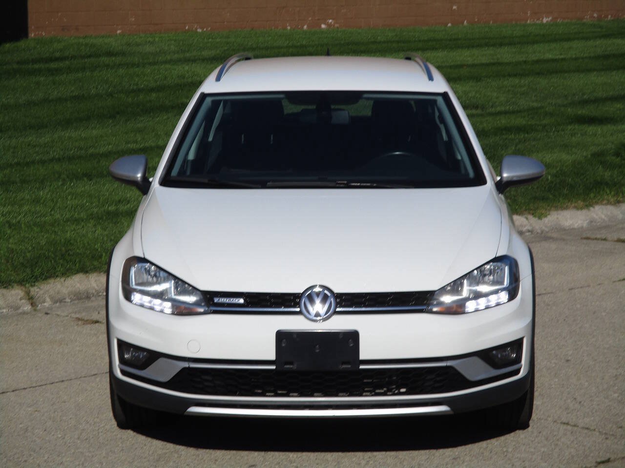 Used 2019 Volkswagen Golf Alltrack S AWD/4WD image 12