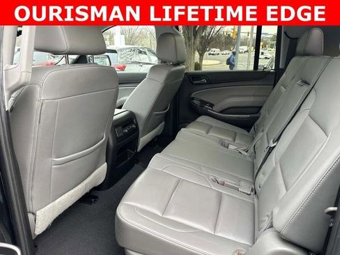 Used 2019 Chevrolet Suburban LT image 17