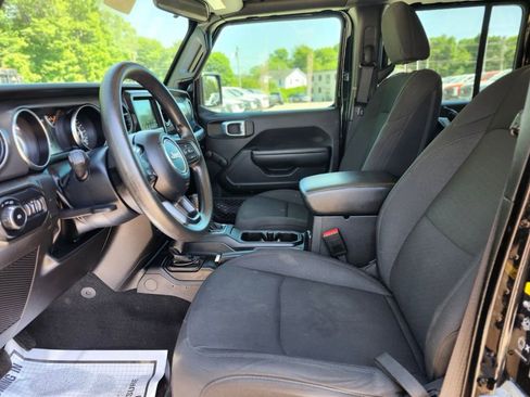 Used 2022 Jeep Wrangler Unlimited Sport AWD/4WD image 14