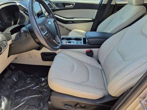 Used 2023 Ford Edge Titanium AWD/4WD image 9