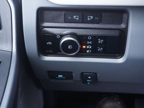 Used 2024 Ford F350 XLT w/ FX4 Off-Road Package image 10