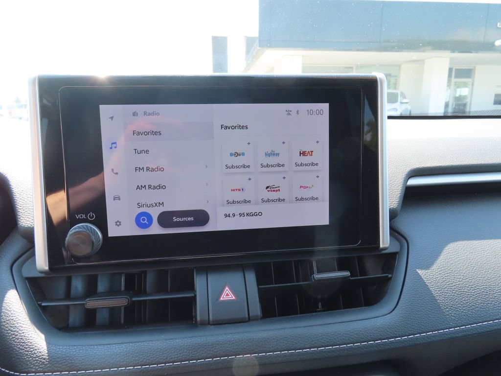 Used 2024 Toyota RAV4 LE AWD/4WD image 18