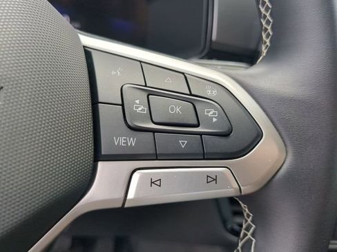 Certified 2025 Volkswagen Taos S FWD image 24