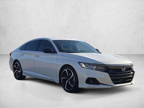 Used 2022 Honda Accord Sport image 3