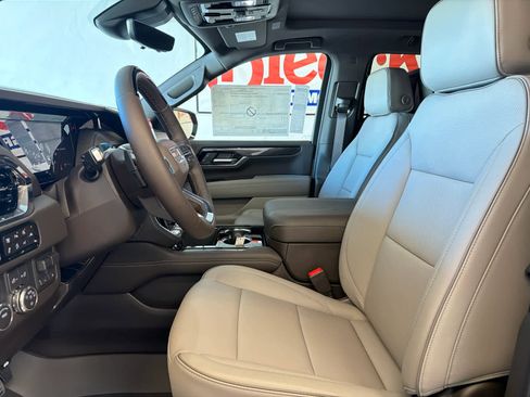 New 2026 GMC Yukon Elevation w/ Elevation Premium Package AWD/4WD image 17