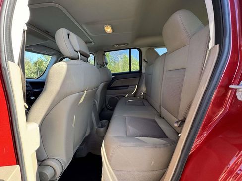 Used 2010 Jeep Patriot Latitude AWD/4WD image 16