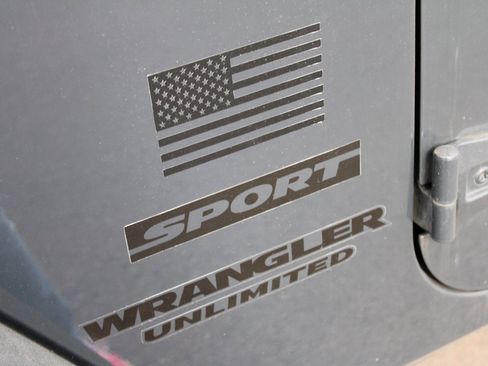 Used 2016 Jeep Wrangler Unlimited Sport image 10