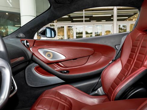 Used 2025 McLaren GTS image 26