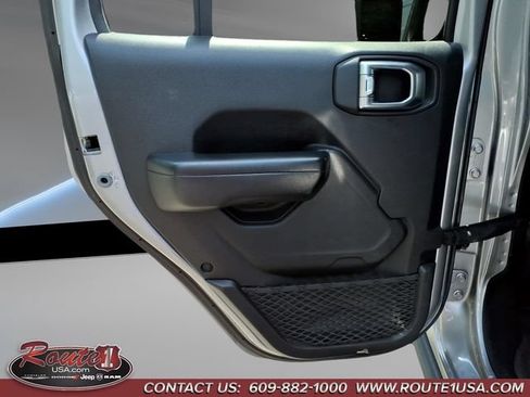 Used 2020 Jeep Gladiator Sport w/ Quick Order Package 24S AWD/4WD image 12