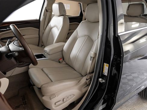 Used 2016 Cadillac SRX Luxury w/ Driver Awareness Package image 29