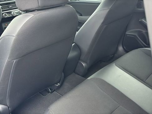 Used 2023 Honda Civic Sport image 32
