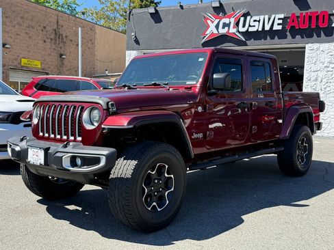 Used 2021 Jeep Gladiator Overland w/ Popular Equipment Package AWD/4WD image 3