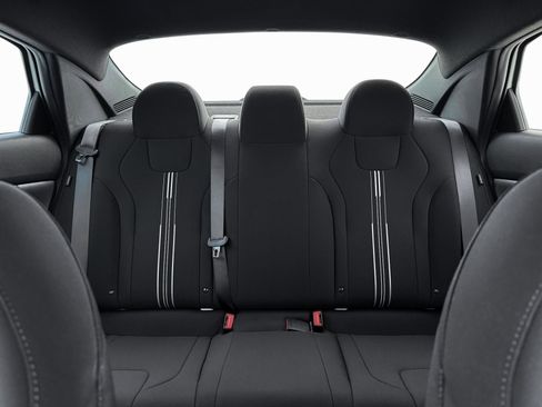 New 2025 Hyundai Elantra SEL image 16