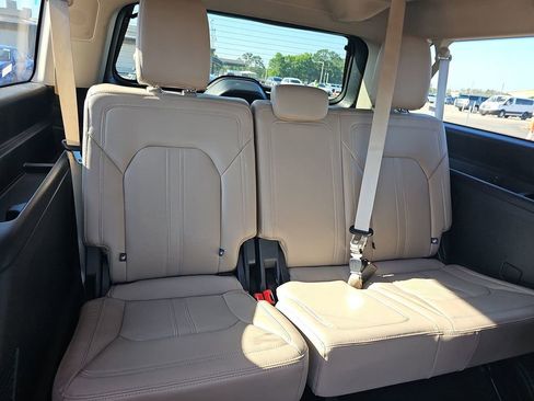 Used 2024 Ford Expedition Max Limited image 21