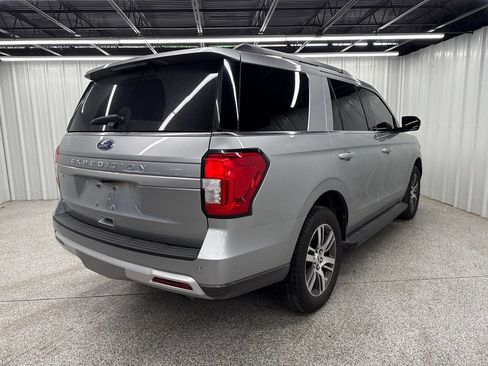 Used 2024 Ford Expedition XLT RWD image 6
