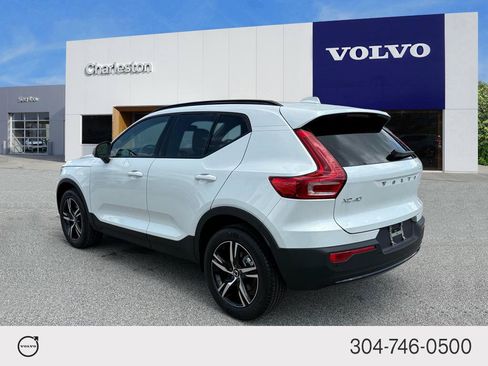 New 2026 Volvo XC40 B4 Core w/ Protection Package Premier FWD image 5