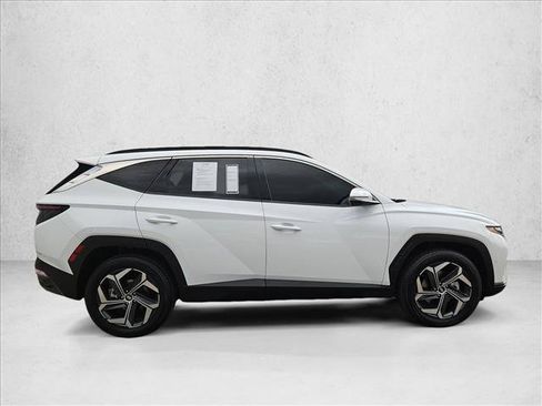 Used 2022 Hyundai Tucson Limited w/ Cargo Package AWD/4WD image 4