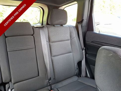 Certified 2021 Jeep Grand Cherokee Laredo image 20