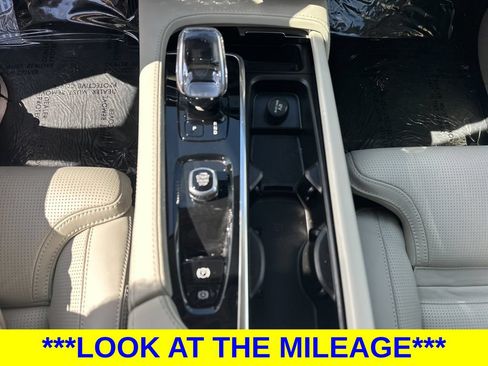 Used 2025 Volvo XC90 B6 Ultra w/ Protection Package Premier AWD/4WD image 20