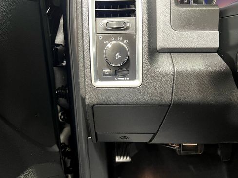 Used 2019 RAM 1500 Classic Warlock w/ Electronics Group image 15
