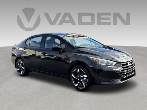 Used 2025 Nissan Versa SR w/ Trunk Package image 1