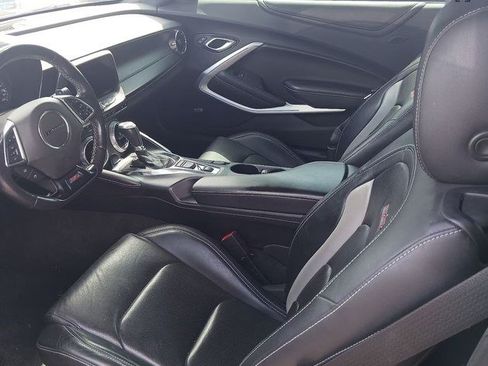 Used 2020 Chevrolet Camaro SS RWD image 4