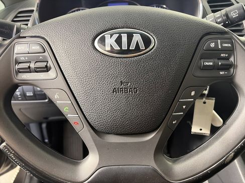 Used 2015 Kia Forte EX image 16