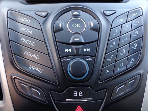 Used 2014 Ford Focus SE image 24