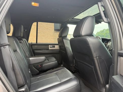 Used 2017 Ford Expedition Limited w/ Equipment Group 301A RWD image 11