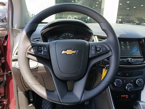 Used 2017 Chevrolet Trax LT w/ LPO, Protection Package AWD/4WD image 15
