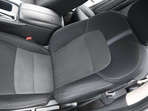 Used 2024 Nissan Sentra SV FWD image 9