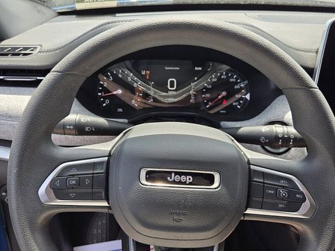 Used 2025 Jeep Compass Sport AWD/4WD image 25
