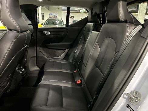 Certified 2026 Volvo XC40 B5 Plus AWD/4WD image 22