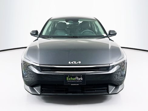 Used 2025 Kia K4 FWD image 2