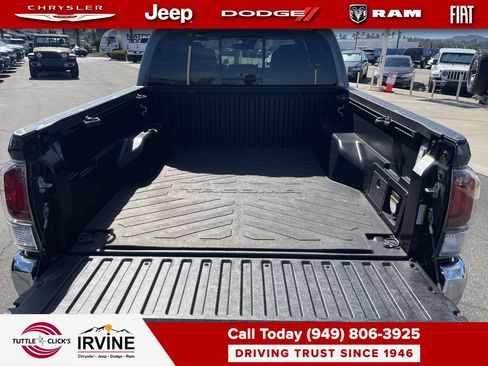 Used 2023 Toyota Tacoma TRD Off-Road image 27