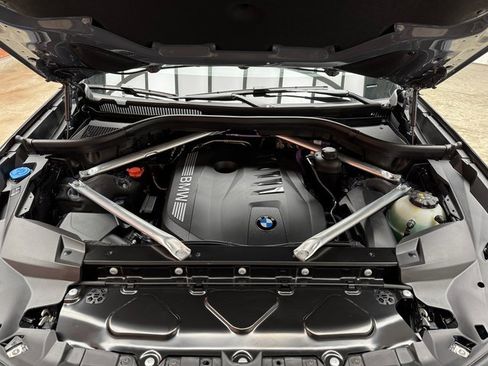 New 2026 BMW X7 xDrive40i w/ Premium Package image 28