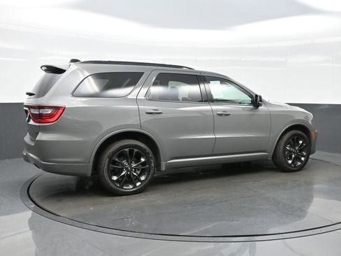 Used 2024 Dodge Durango GT image 6