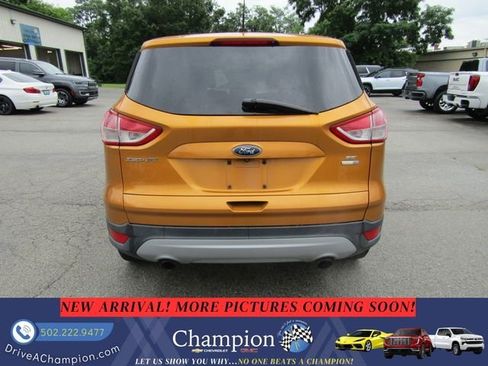 Used 2016 Ford Escape SE AWD/4WD image 5