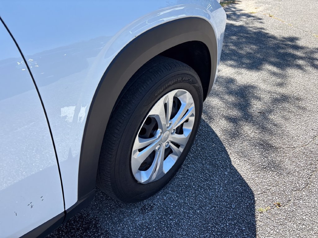 Used 2024 Chevrolet Trax LS FWD image 27