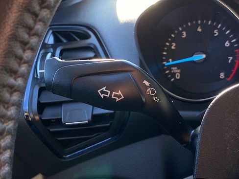 Used 2019 Ford Escape Titanium image 42